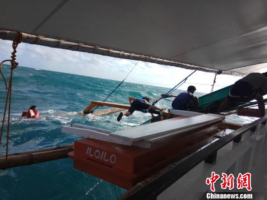 圖為救助現(xiàn)場。 中交公路規(guī)劃設(shè)計(jì)院有限公司 攝